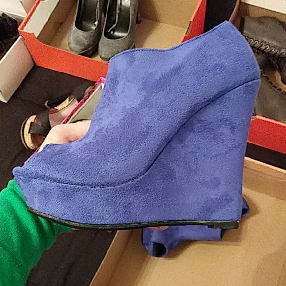 Wedges - Picture 2 of 3